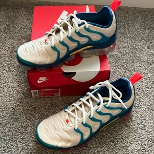 Size 10 Men’s Nike Air Vapormax Plus